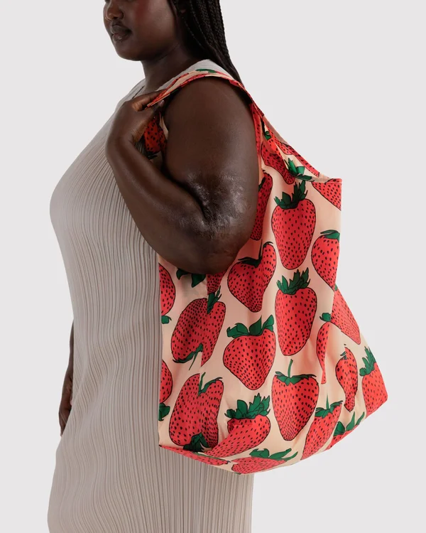 Big Baggu - Strawberry - Material: ripstop-nylon